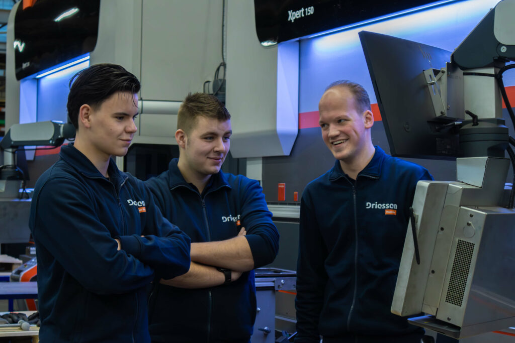 Medewerkers aan het werk - Driessen